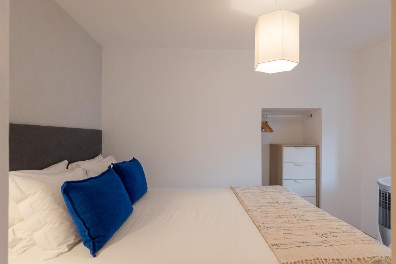 Contemporary Apartment In Chiado 3 Lissabon Exterior foto